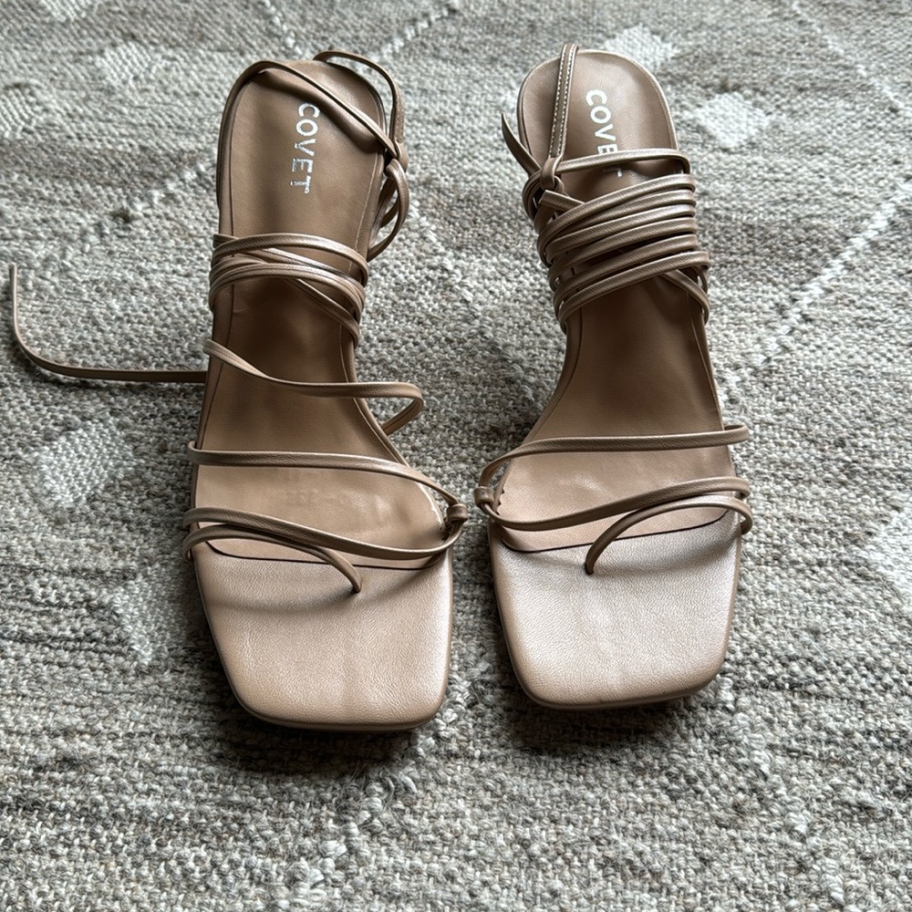 Brand New: Covet Leah Nude Size 39